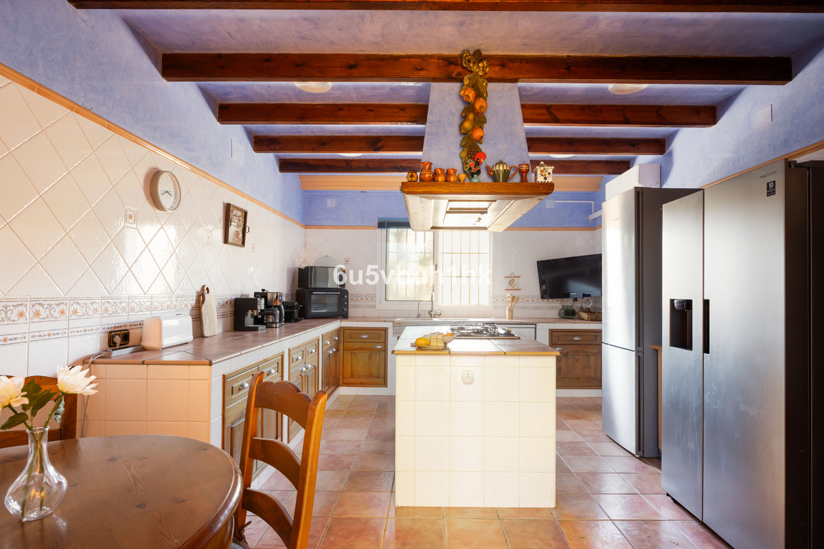 5 Bed Townhouse for sale in Almogía Costa Del Sol, Málaga, Spain