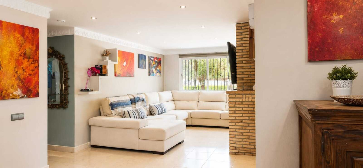 5 Bed Townhouse for sale in Mijas Costa Del Sol, Málaga, Spain