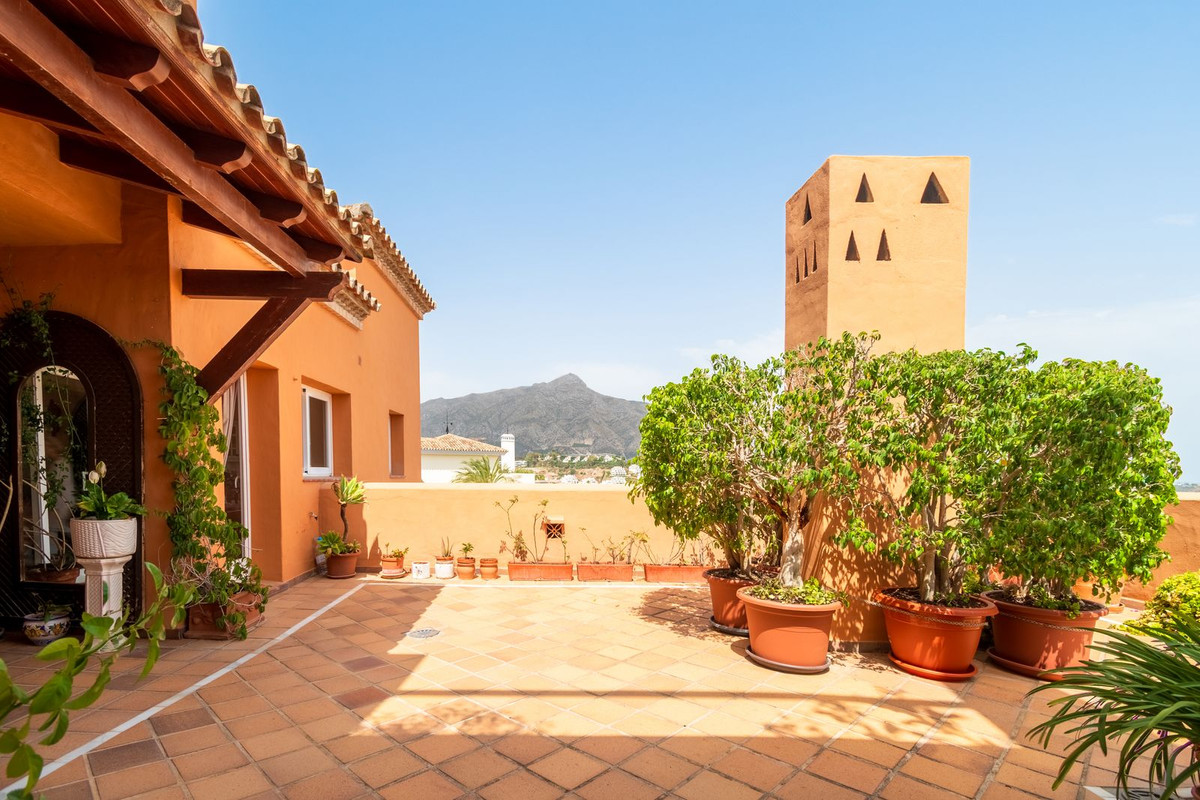 3 Bed Apartment for sale in Nueva Andalucía Costa Del Sol, Málaga, Spain