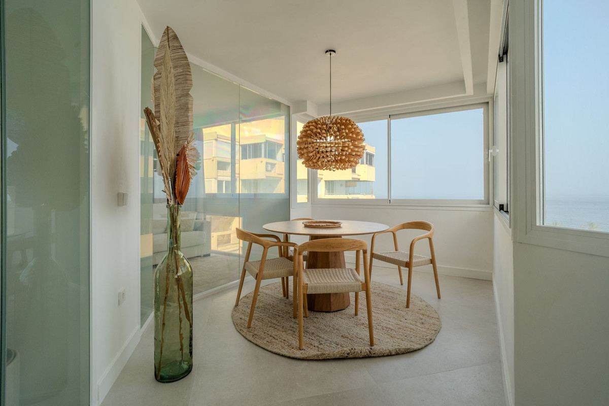 3 Bed Apartment for sale in Marbella Costa Del Sol, Málaga, Spain
