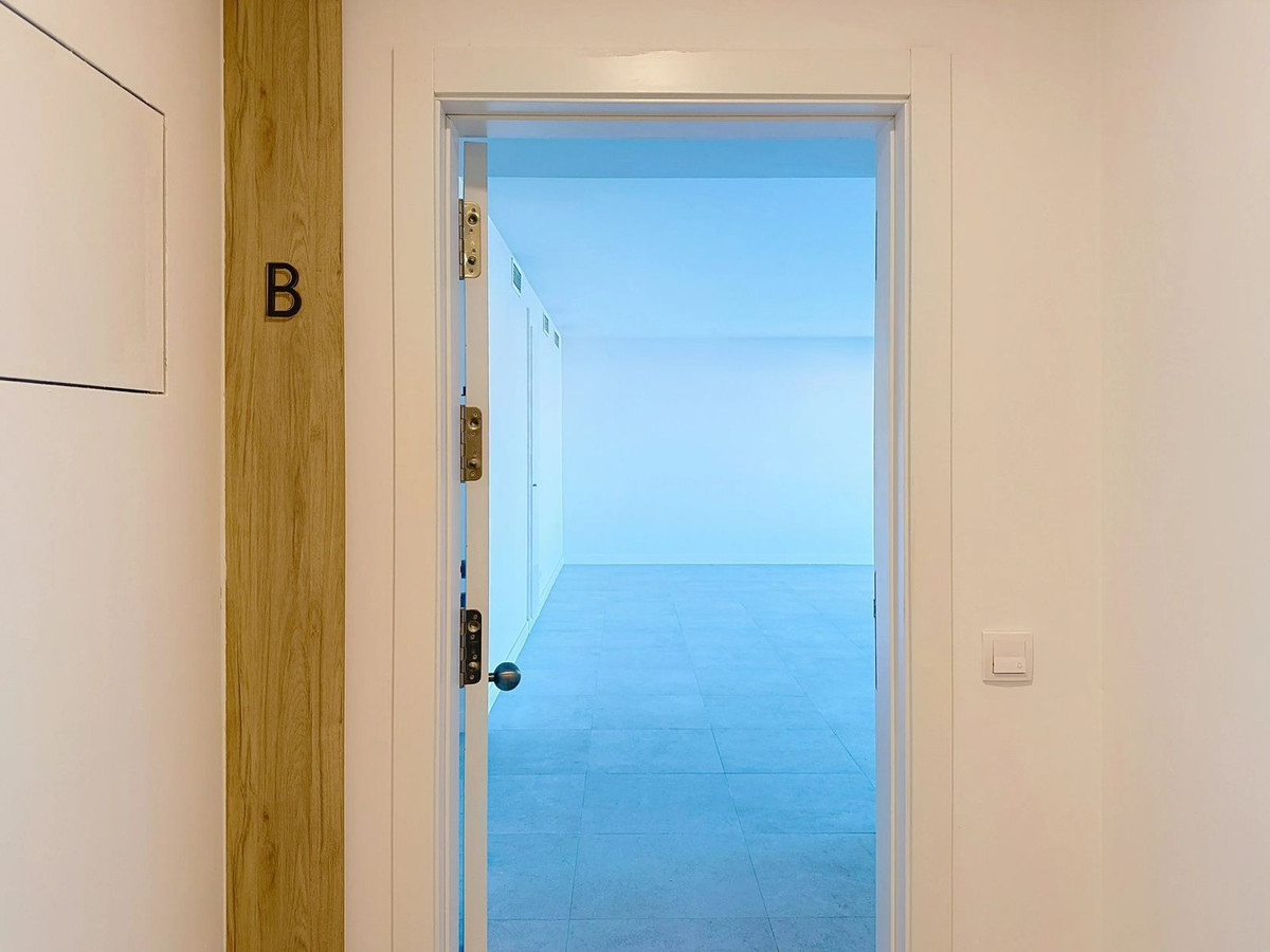 3 Bed Apartment for sale in Estepona Costa Del Sol, Málaga, Spain