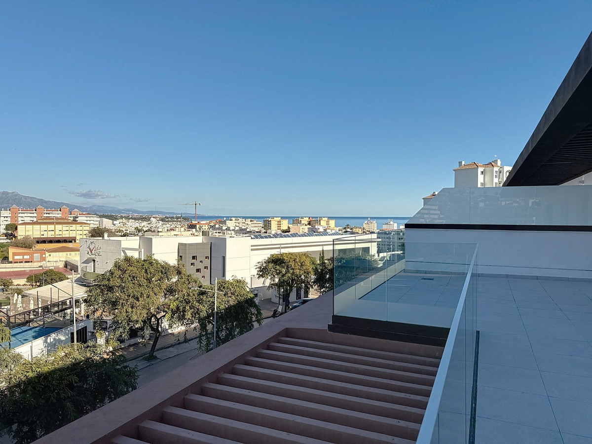 3 Bed Apartment for sale in Estepona Costa Del Sol, Málaga, Spain