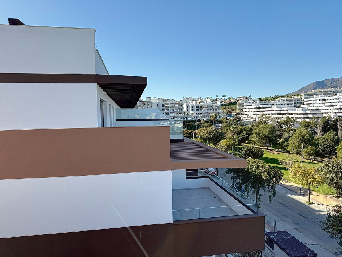 3 Bed Apartment for sale in Estepona Costa Del Sol, Málaga, Spain