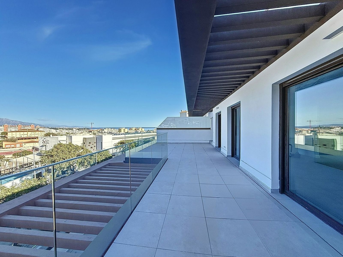 3 Bed Apartment for sale in Estepona Costa Del Sol, Málaga, Spain