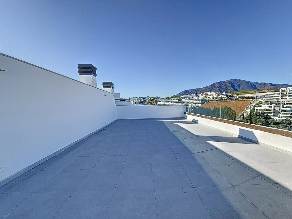 3 Bed Apartment for sale in Estepona Costa Del Sol, Málaga, Spain