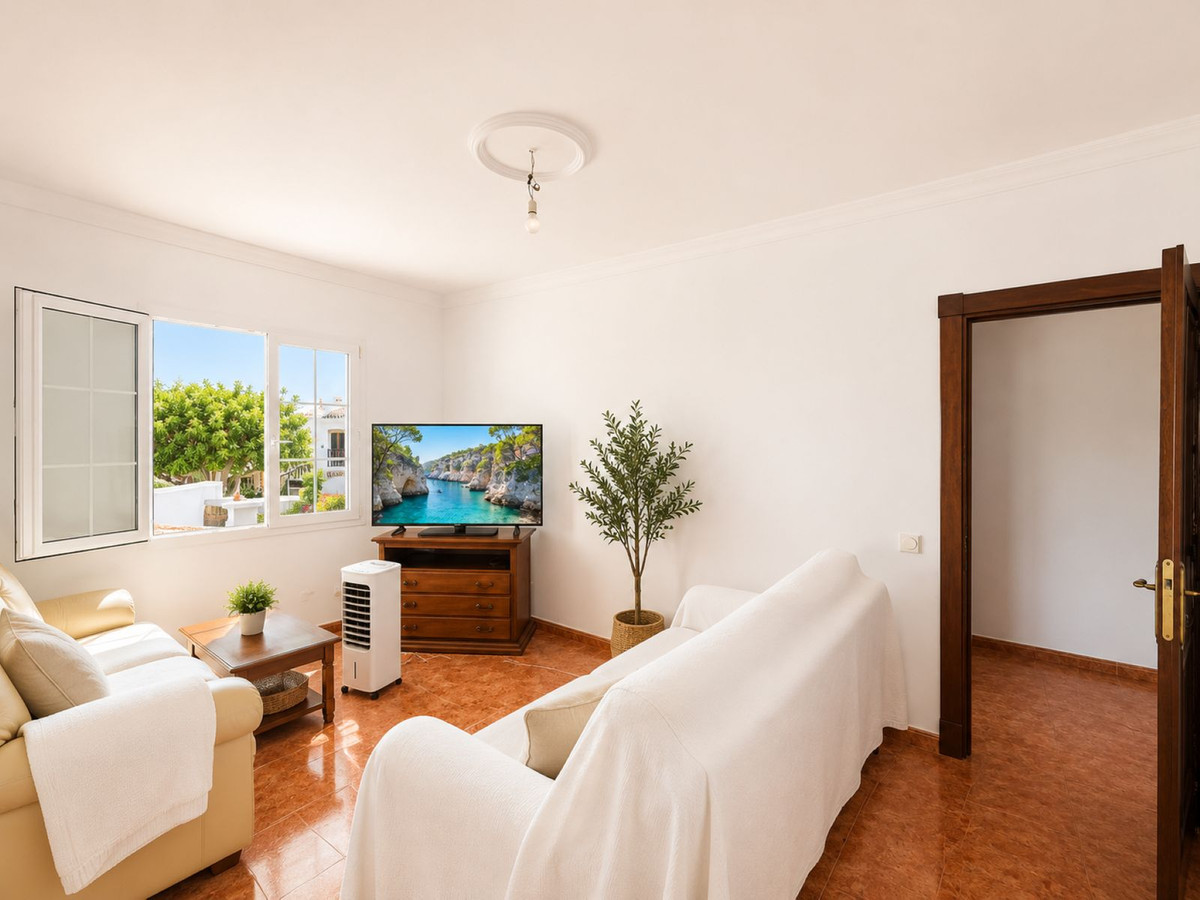 3 Bed Townhouse for sale in Estepona Costa Del Sol, Málaga, Spain