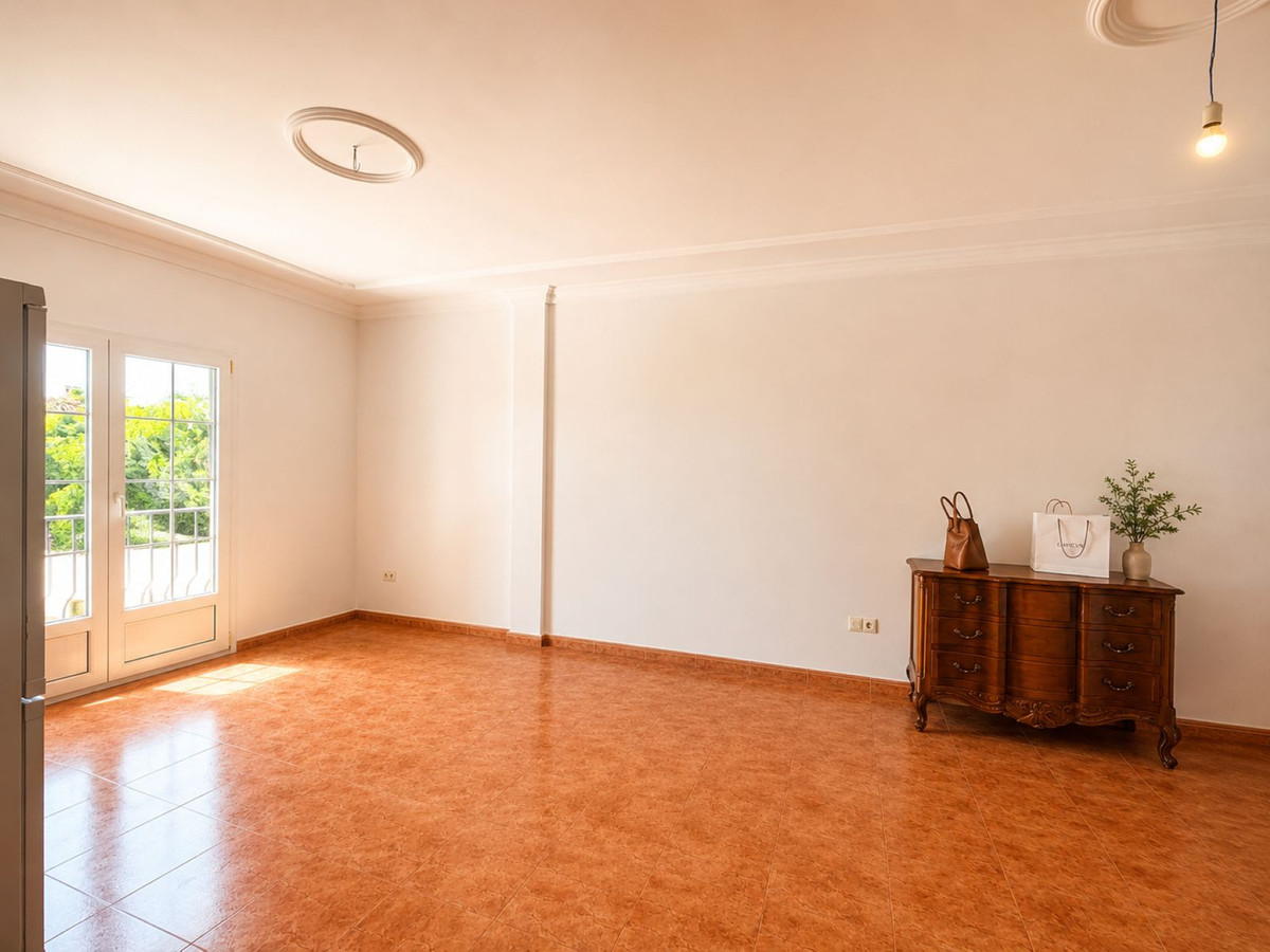 3 Bed Townhouse for sale in Estepona Costa Del Sol, Málaga, Spain