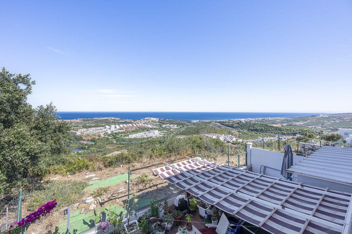 3 Bed Apartment for sale in Casares Playa Costa Del Sol, Málaga, Spain