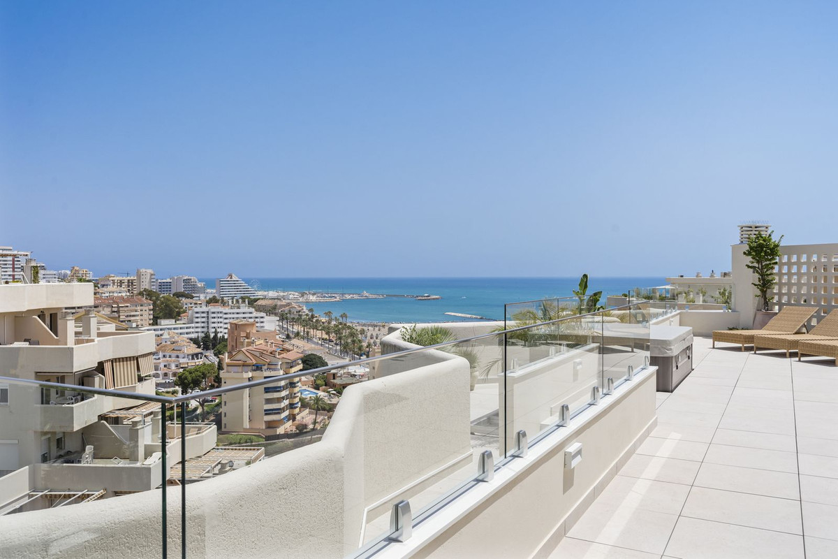 3 Bed Apartment for sale in Benalmadena Costa Costa Del Sol, Málaga, Spain
