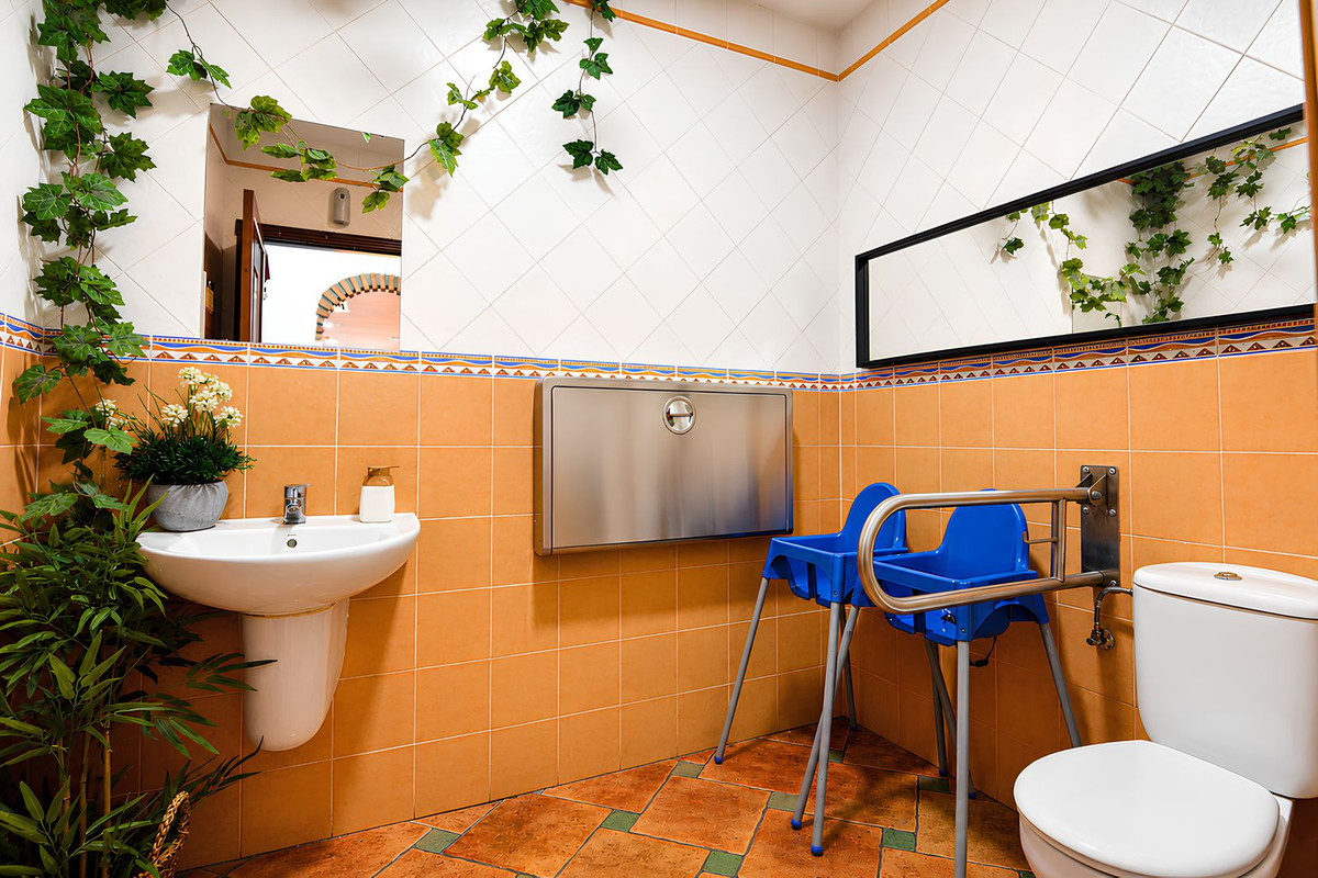 Se vende Restaurante  en Costa Del Sol, Málaga, España