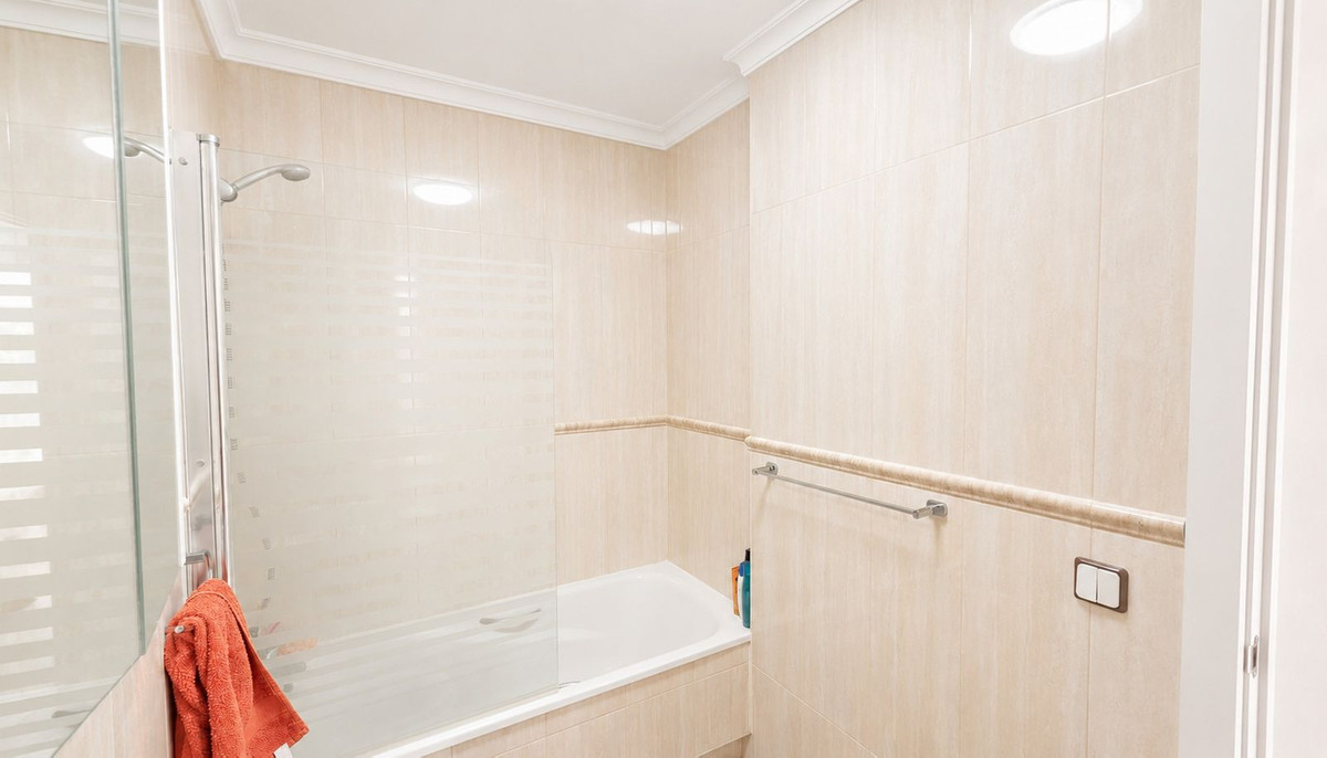 Se vende Adosada de 2 dormitorios en Costa Del Sol, Málaga, España