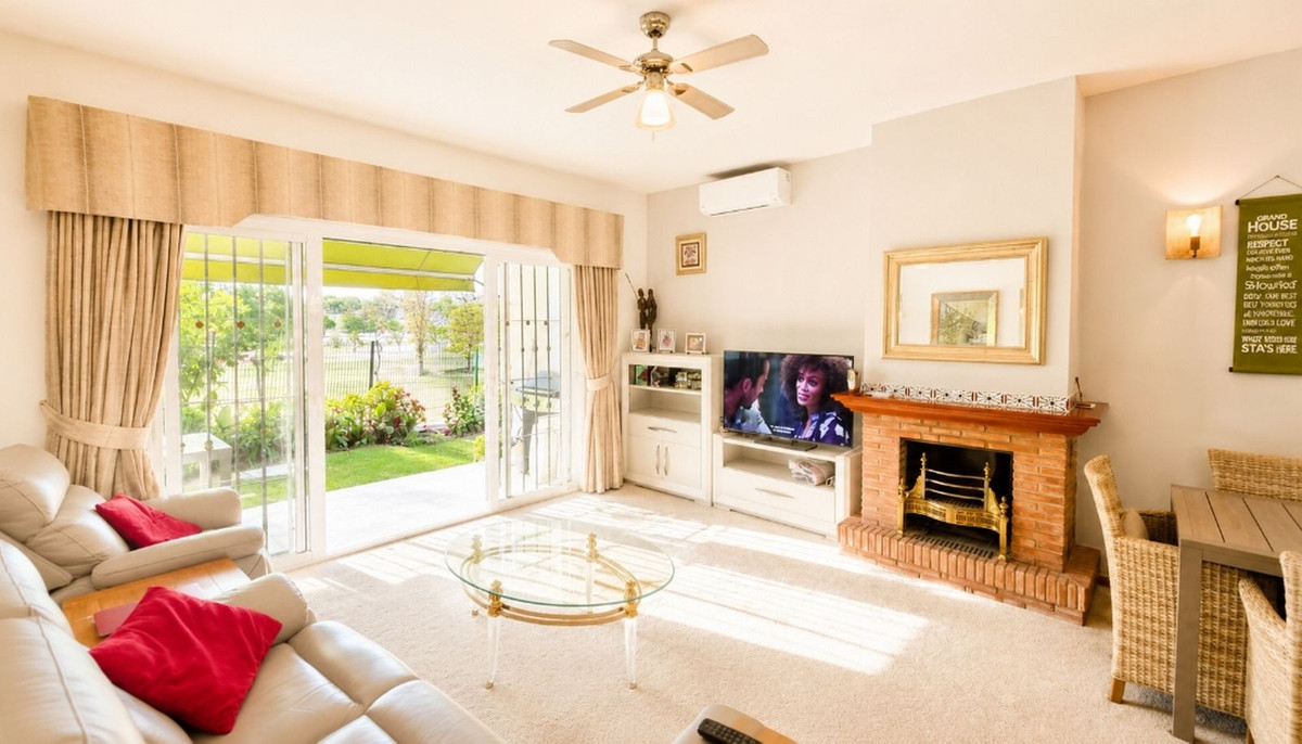 Se vende Adosada de 2 dormitorios en Costa Del Sol, Málaga, España