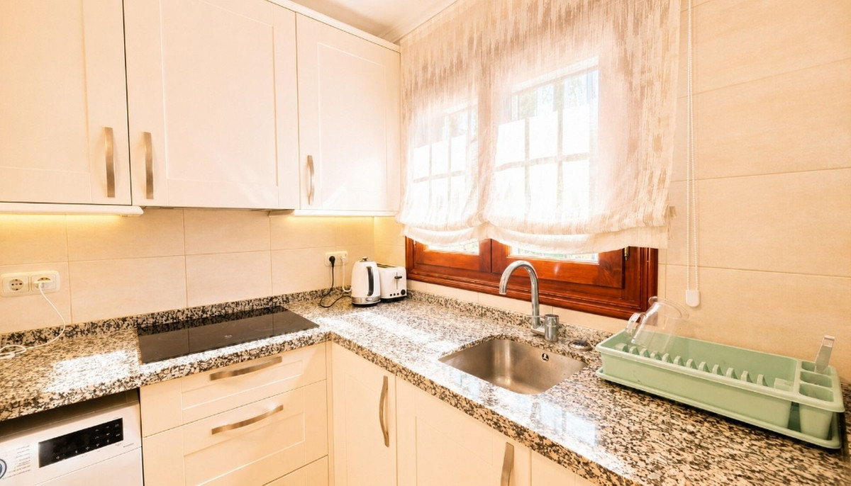 Se vende Adosada de 2 dormitorios en Costa Del Sol, Málaga, España