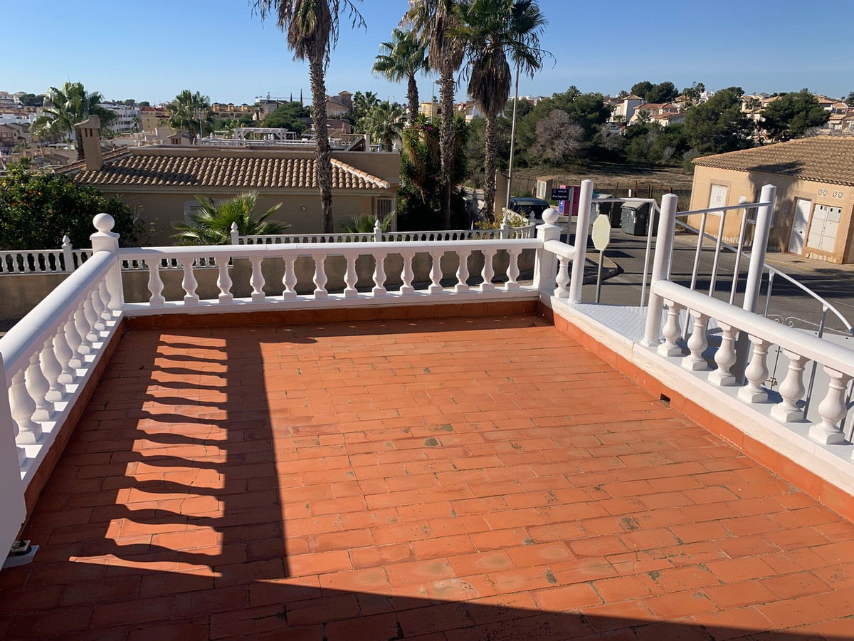 3 Bed Townhouse for sale in Villamartin Costa Blanca, Alicante, Spain