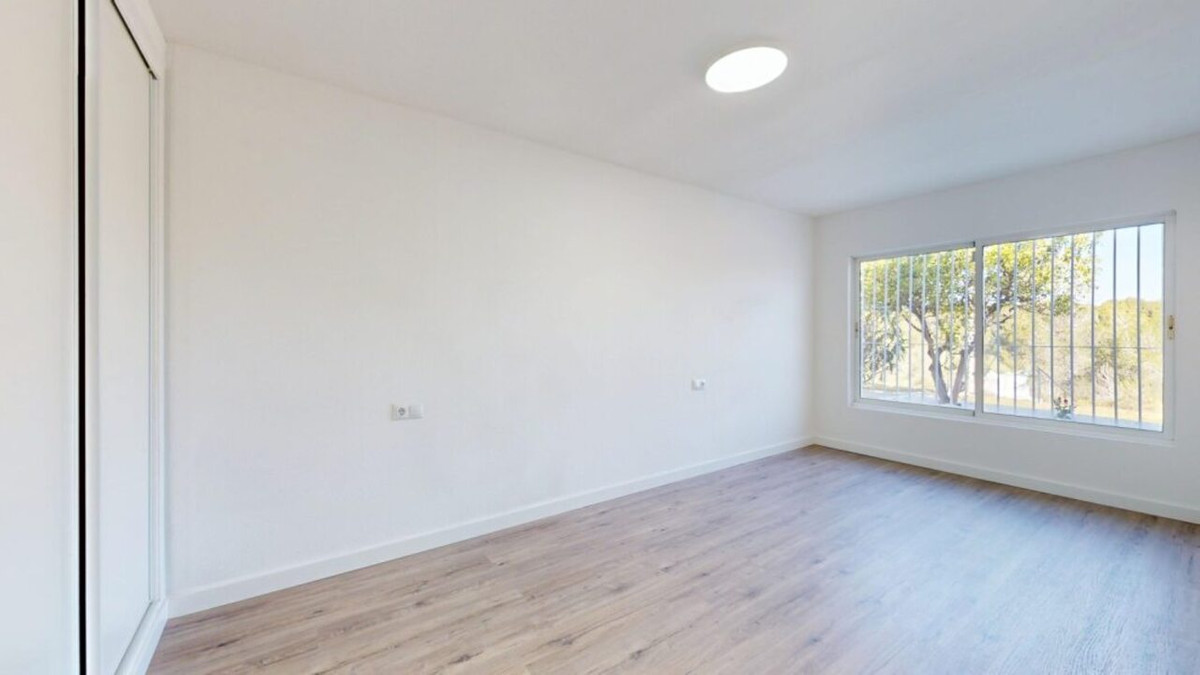 2 Bed Apartment for sale in Villamartin Costa Blanca, Alicante, Spain