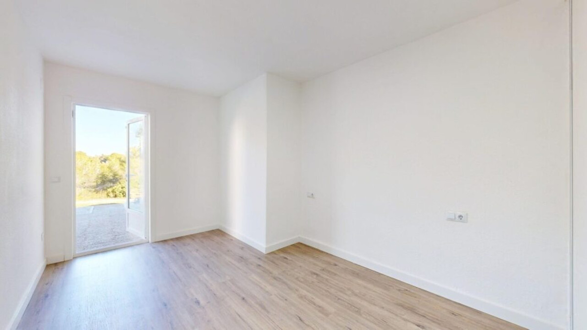 2 Bed Apartment for sale in Villamartin Costa Blanca, Alicante, Spain