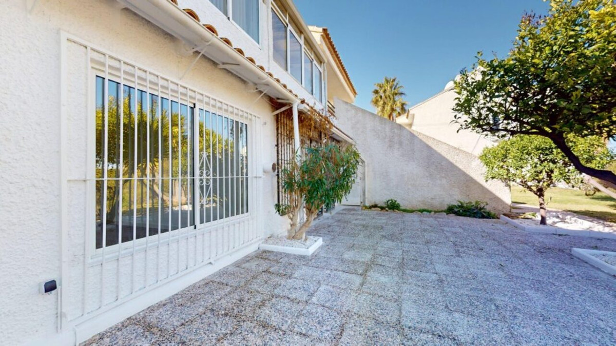2 Bed Apartment for sale in Villamartin Costa Blanca, Alicante, Spain
