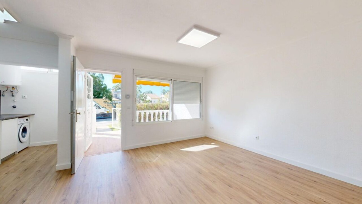 2 Bed Apartment for sale in Villamartin Costa Blanca, Alicante, Spain