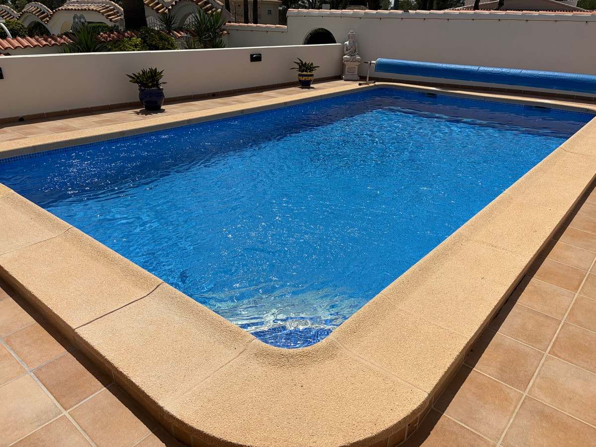4 Bed Townhouse for sale in Pinar De Campoverde Costa Blanca, Alicante, Spain