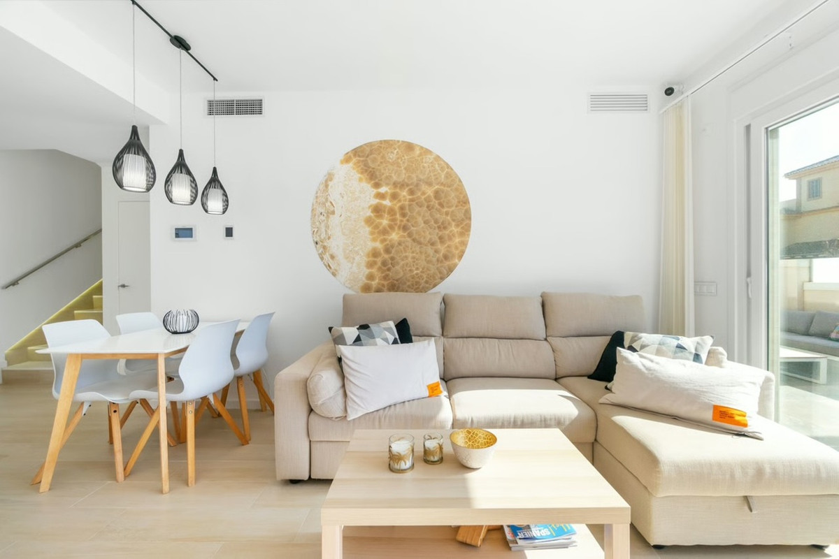 Se vende Villa - Chalet de 3 dormitorios en Costa Blanca, Alicante, España