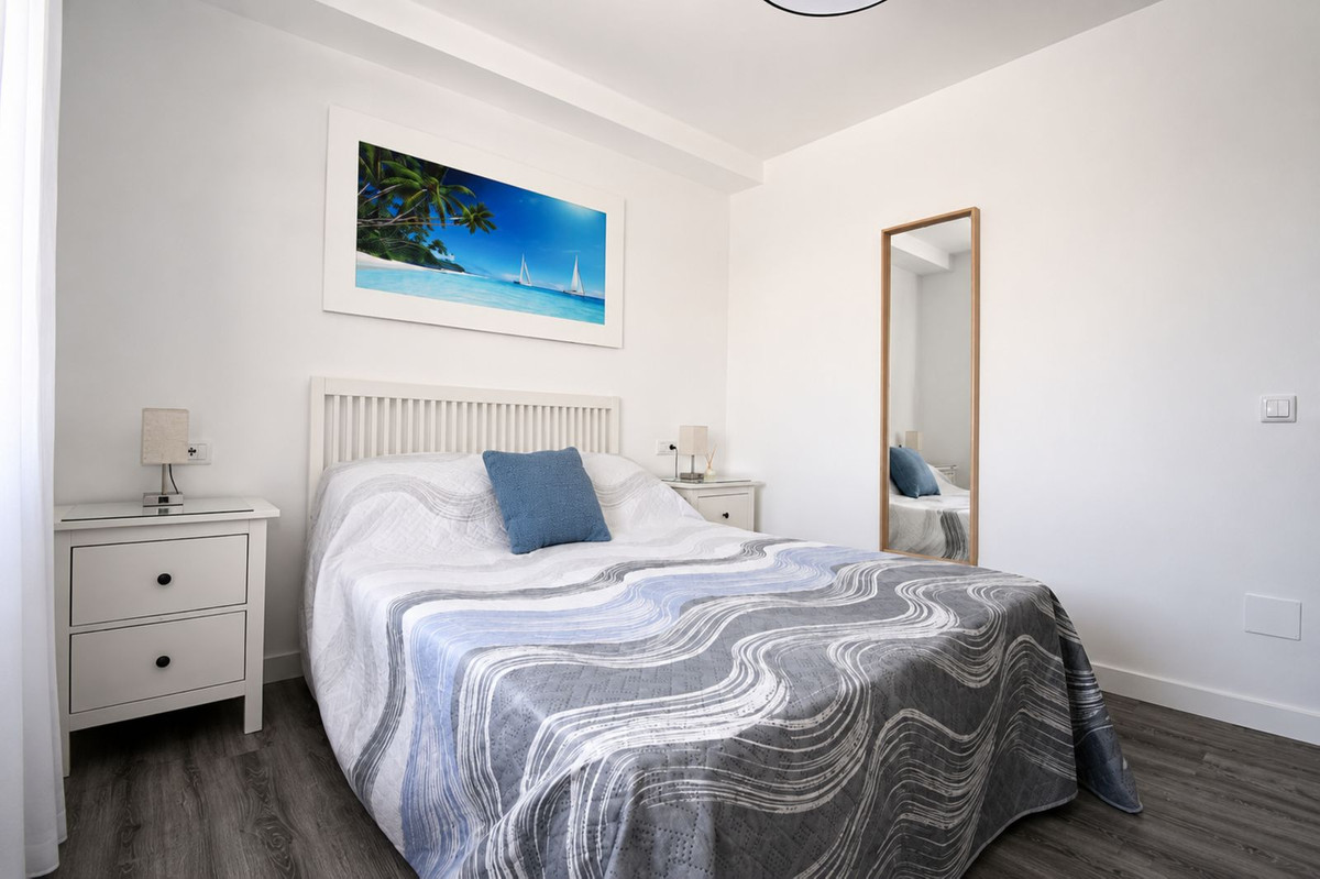 Se vende Apartamento Planta Media de 2 dormitorios en Costa Del Sol, Málaga, España
