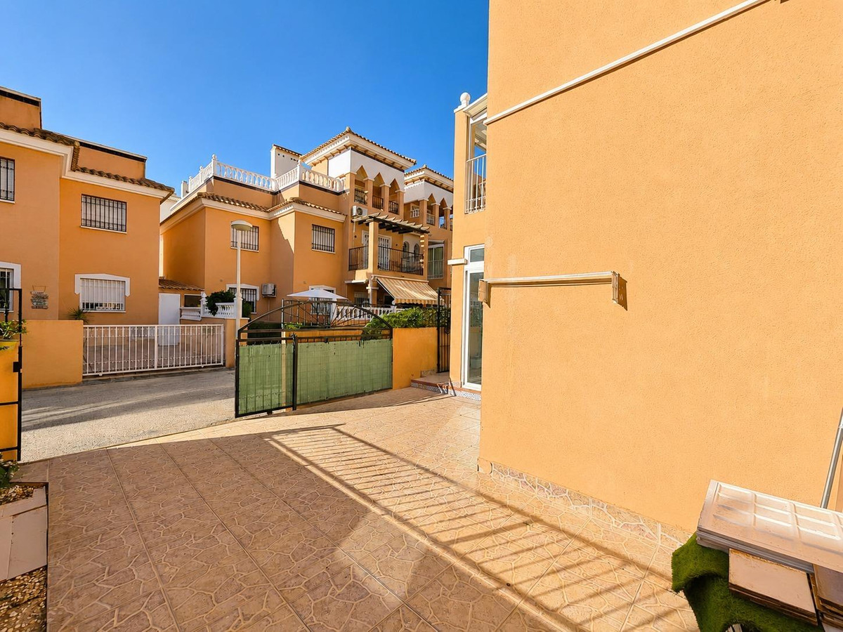 2 Bed Apartment for sale in Playa Flamenca Costa Blanca, Alicante, Spain