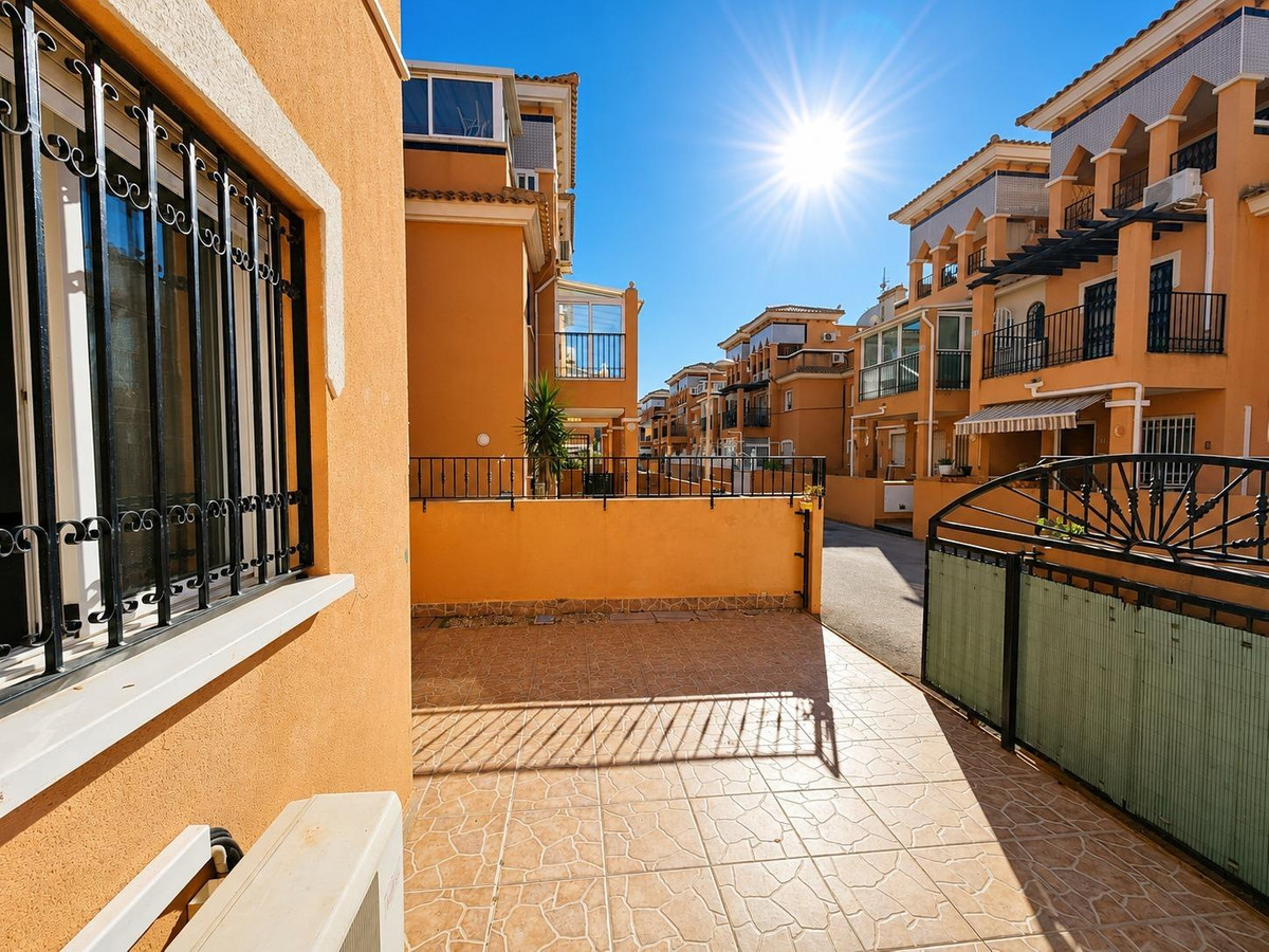 2 Bed Apartment for sale in Playa Flamenca Costa Blanca, Alicante, Spain