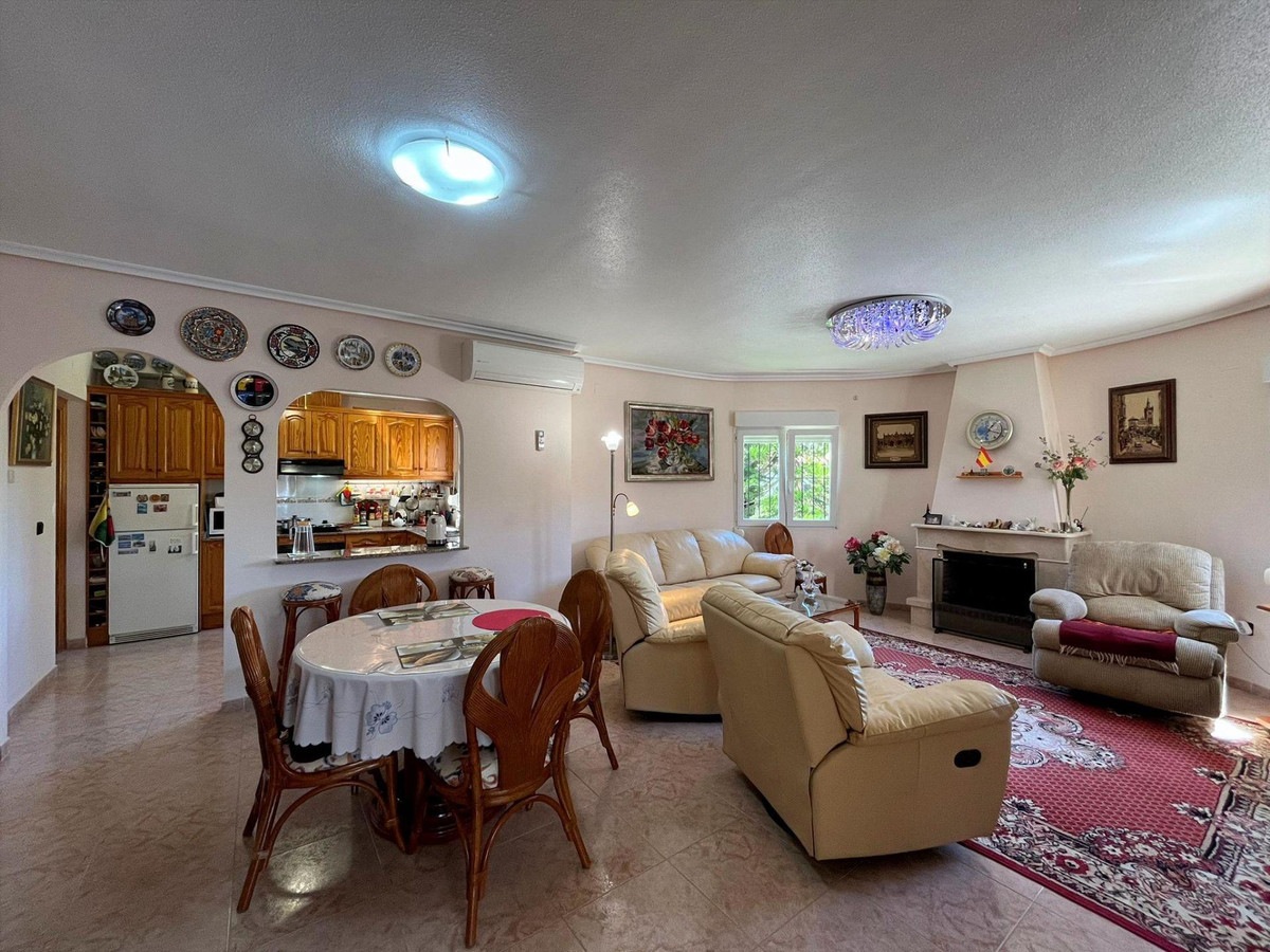 Se vende Villa - Chalet de 3 dormitorios en Costa Blanca, Alicante, España