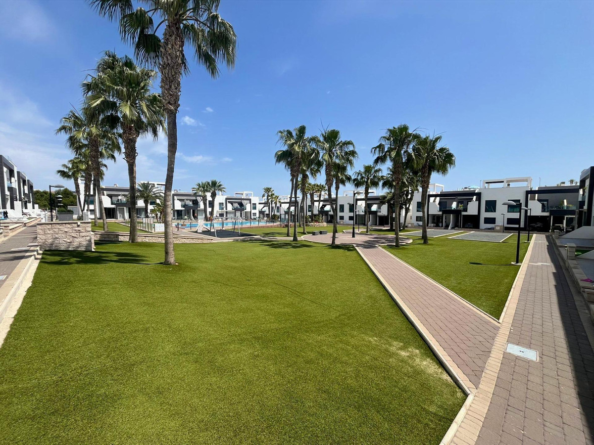 2 Bed Townhouse for sale in La Zenia Costa Blanca, Alicante, Spain