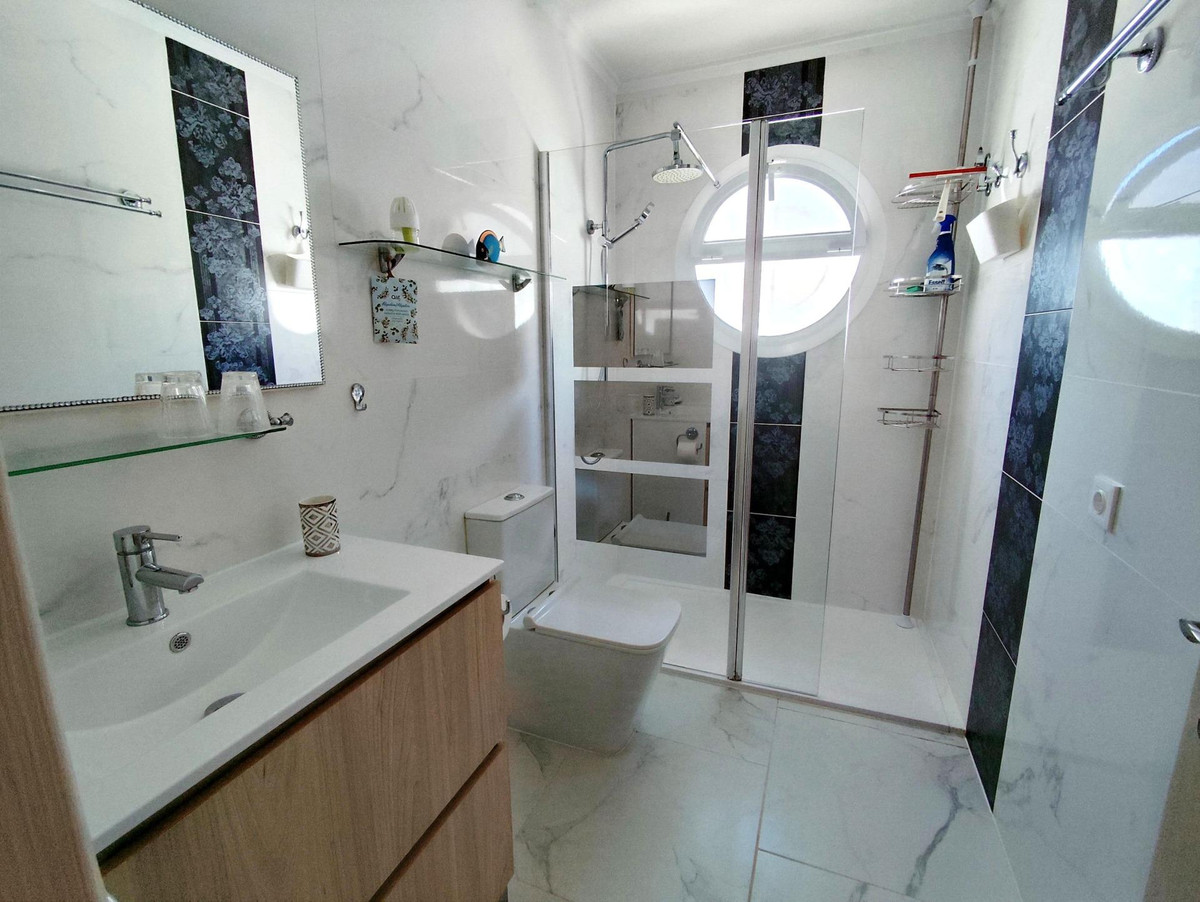 4 Bed Townhouse for sale in Playa Flamenca Costa Blanca, Alicante, Spain