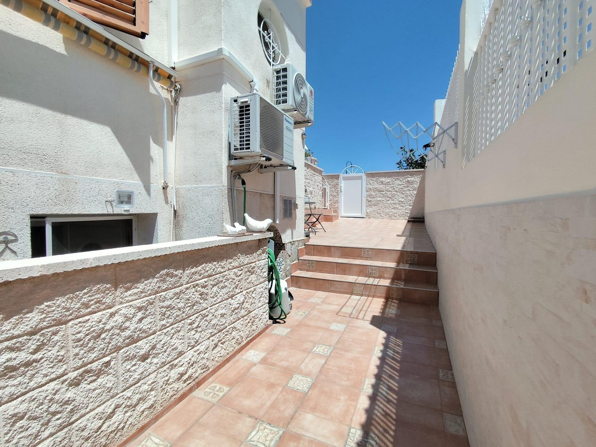 4 Bed Townhouse for sale in Playa Flamenca Costa Blanca, Alicante, Spain