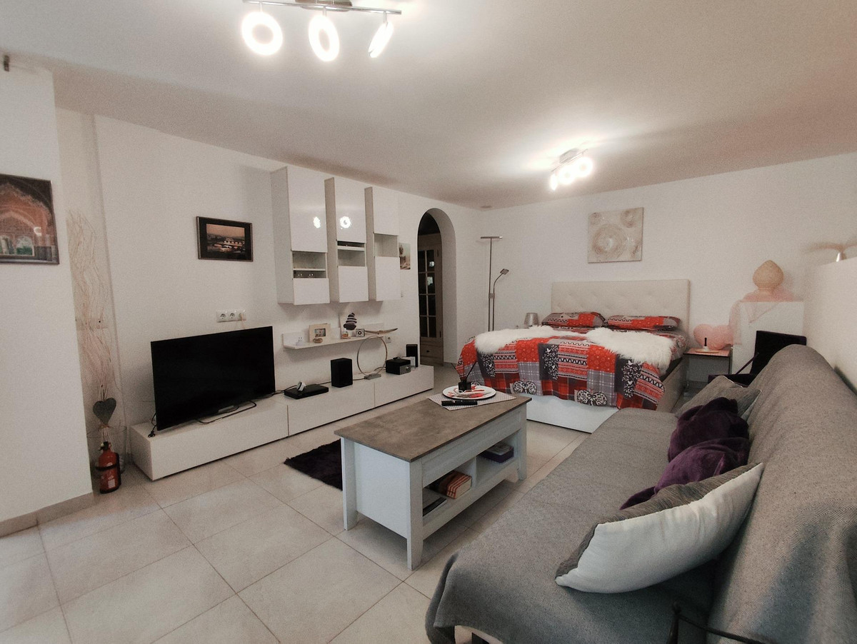 4 Bed Townhouse for sale in Playa Flamenca Costa Blanca, Alicante, Spain