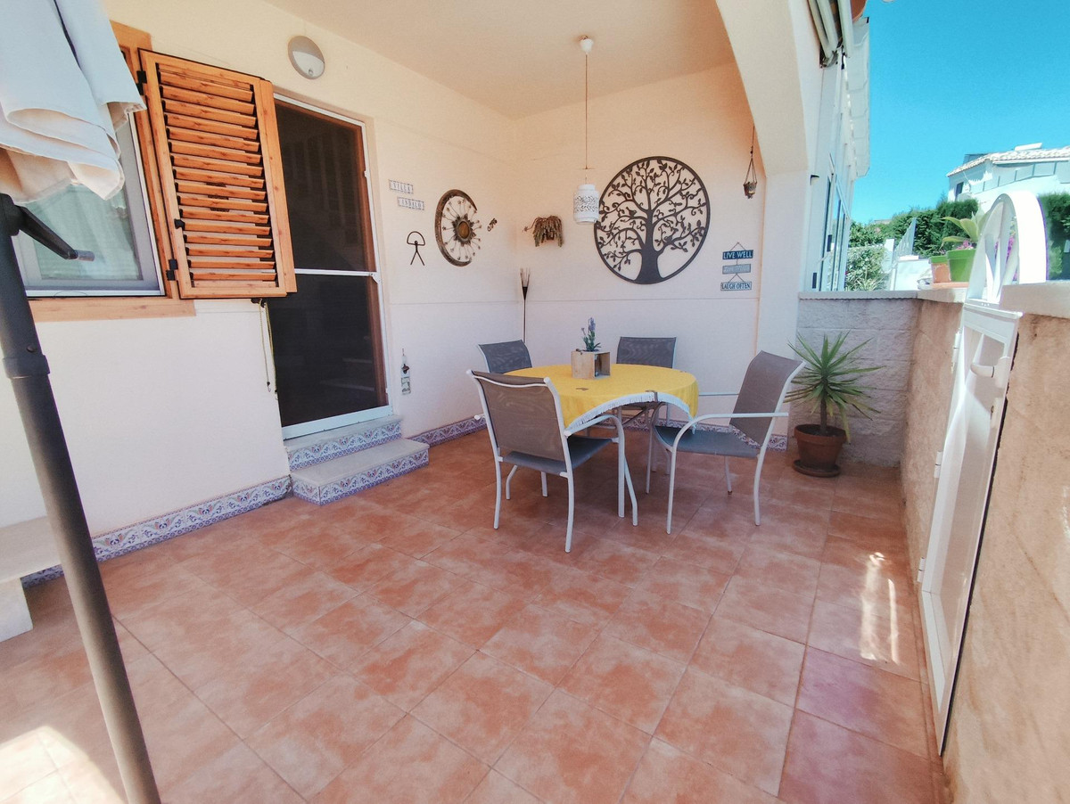4 Bed Townhouse for sale in Playa Flamenca Costa Blanca, Alicante, Spain