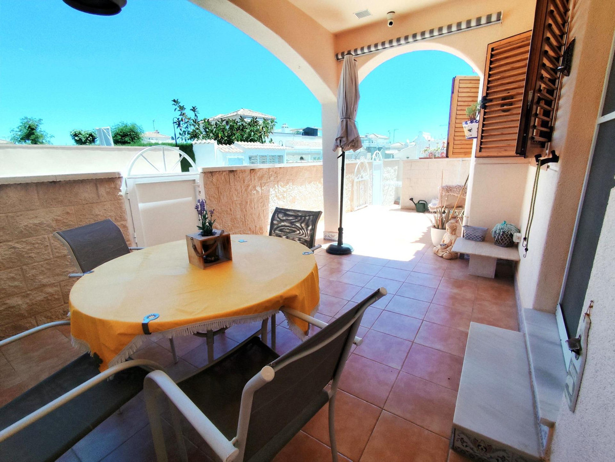 4 Bed Townhouse for sale in Playa Flamenca Costa Blanca, Alicante, Spain