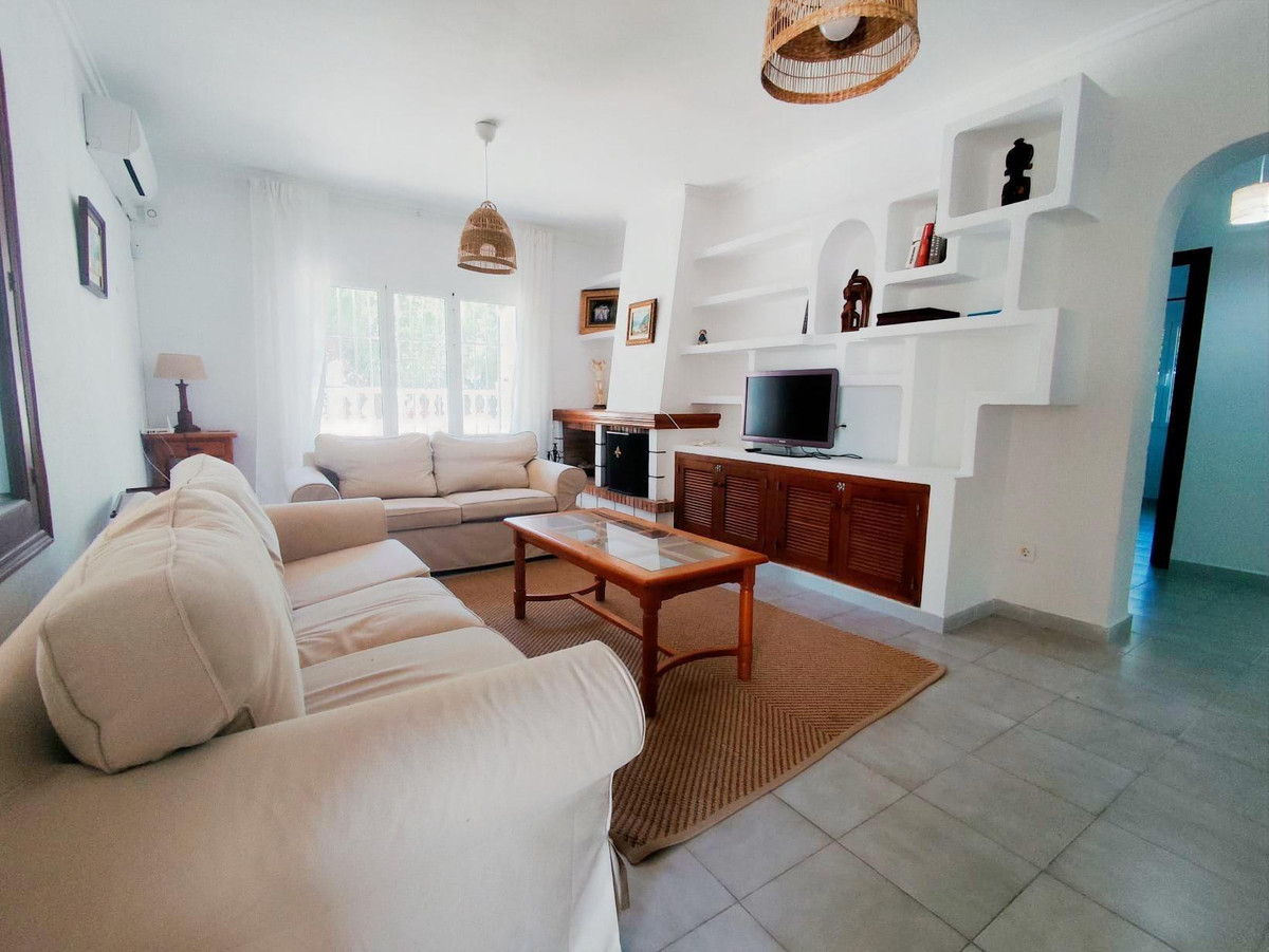 3 Bed Townhouse for sale in Cabo Roig Costa Blanca, Alicante, Spain