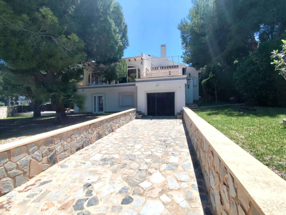 3 Bed Townhouse for sale in Cabo Roig Costa Blanca, Alicante, Spain
