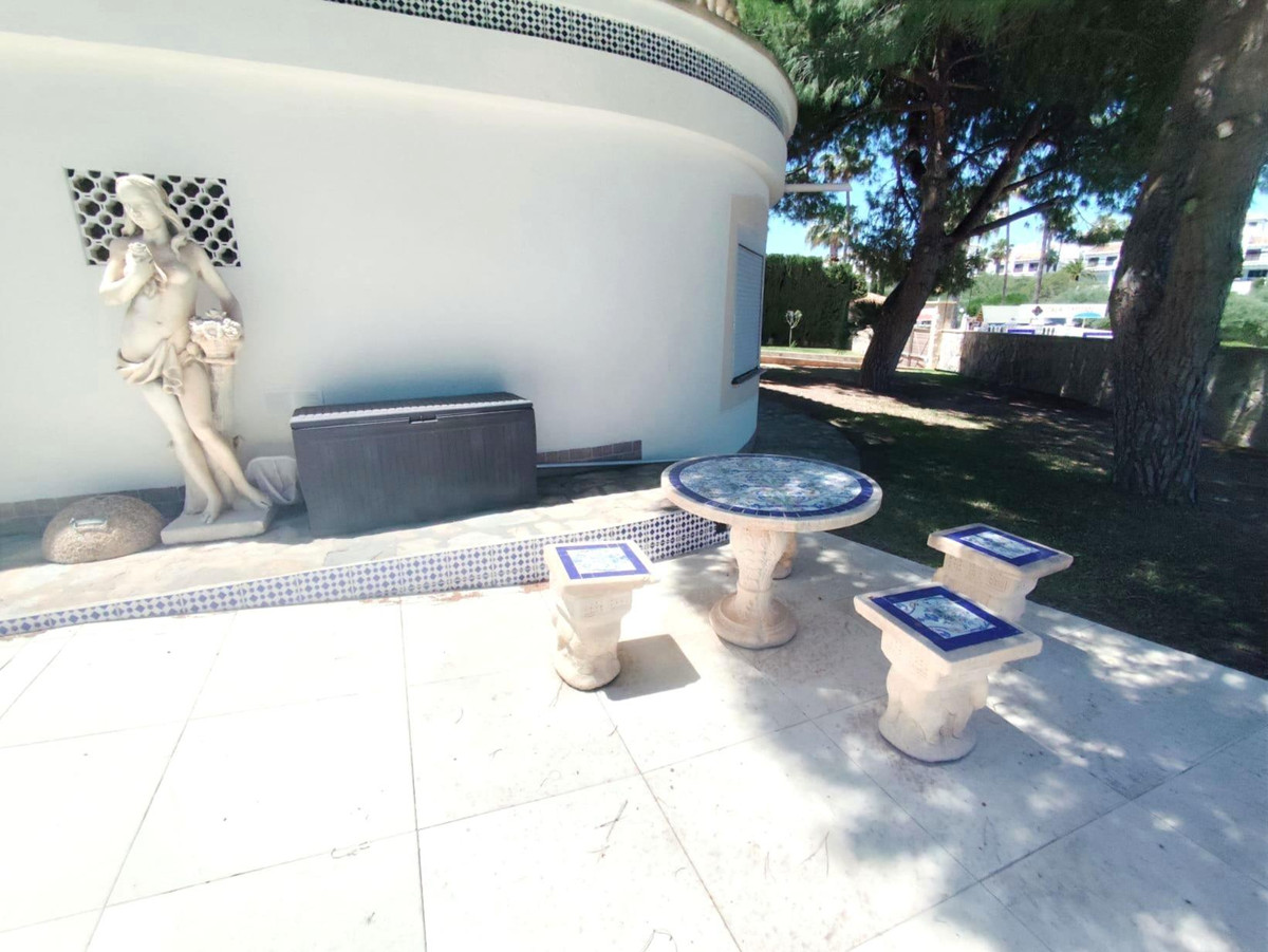 3 Bed Townhouse for sale in Cabo Roig Costa Blanca, Alicante, Spain
