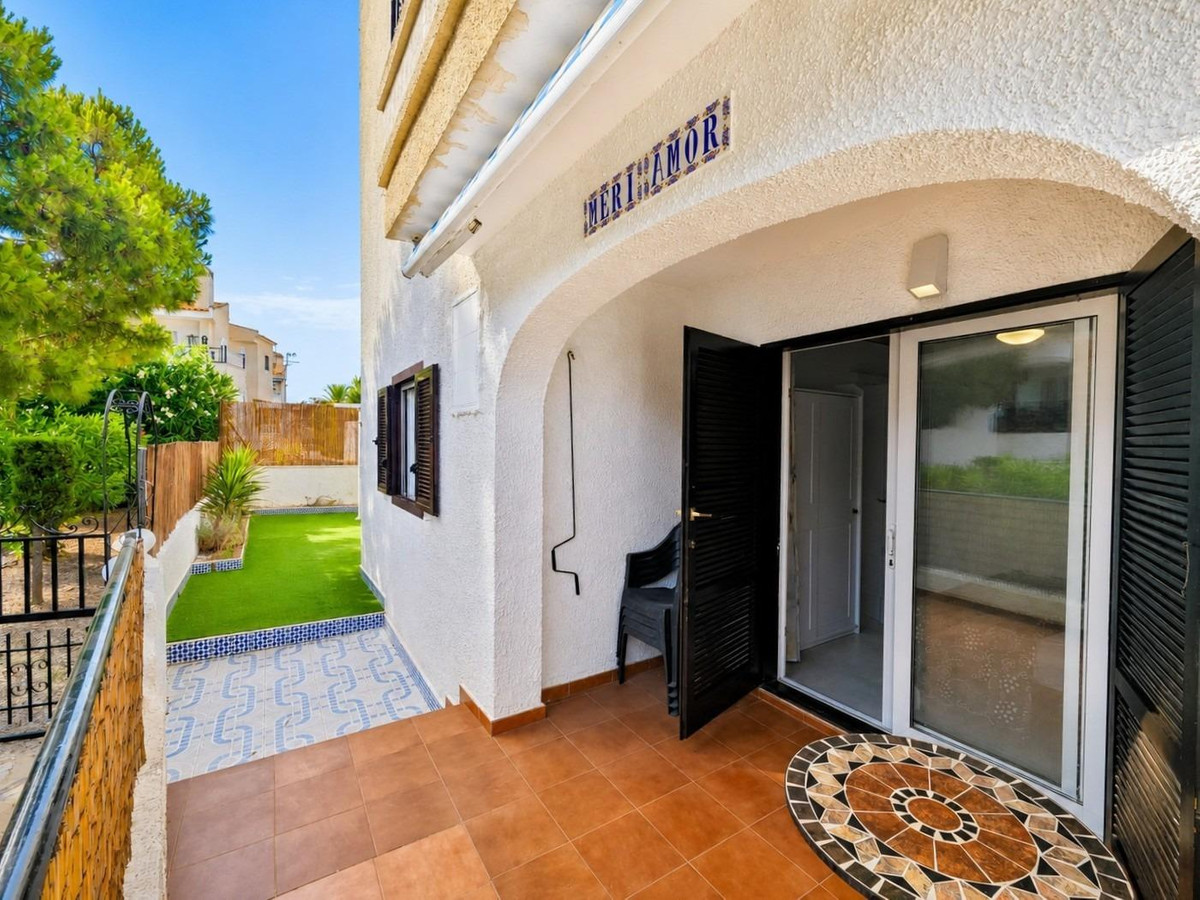 2 Bed Townhouse for sale in Cabo Roig Costa Blanca, Alicante, Spain