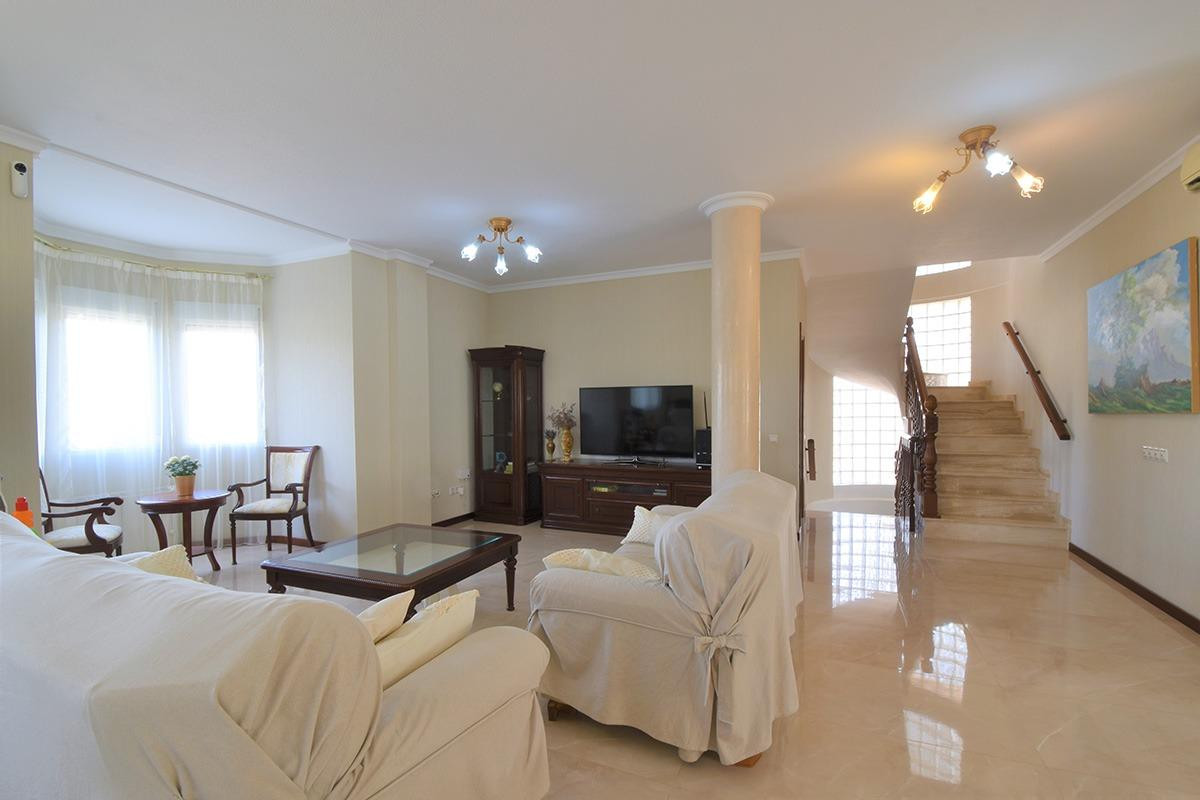 Se vende Villa - Chalet de 5 dormitorios en Costa Blanca, Alicante, España