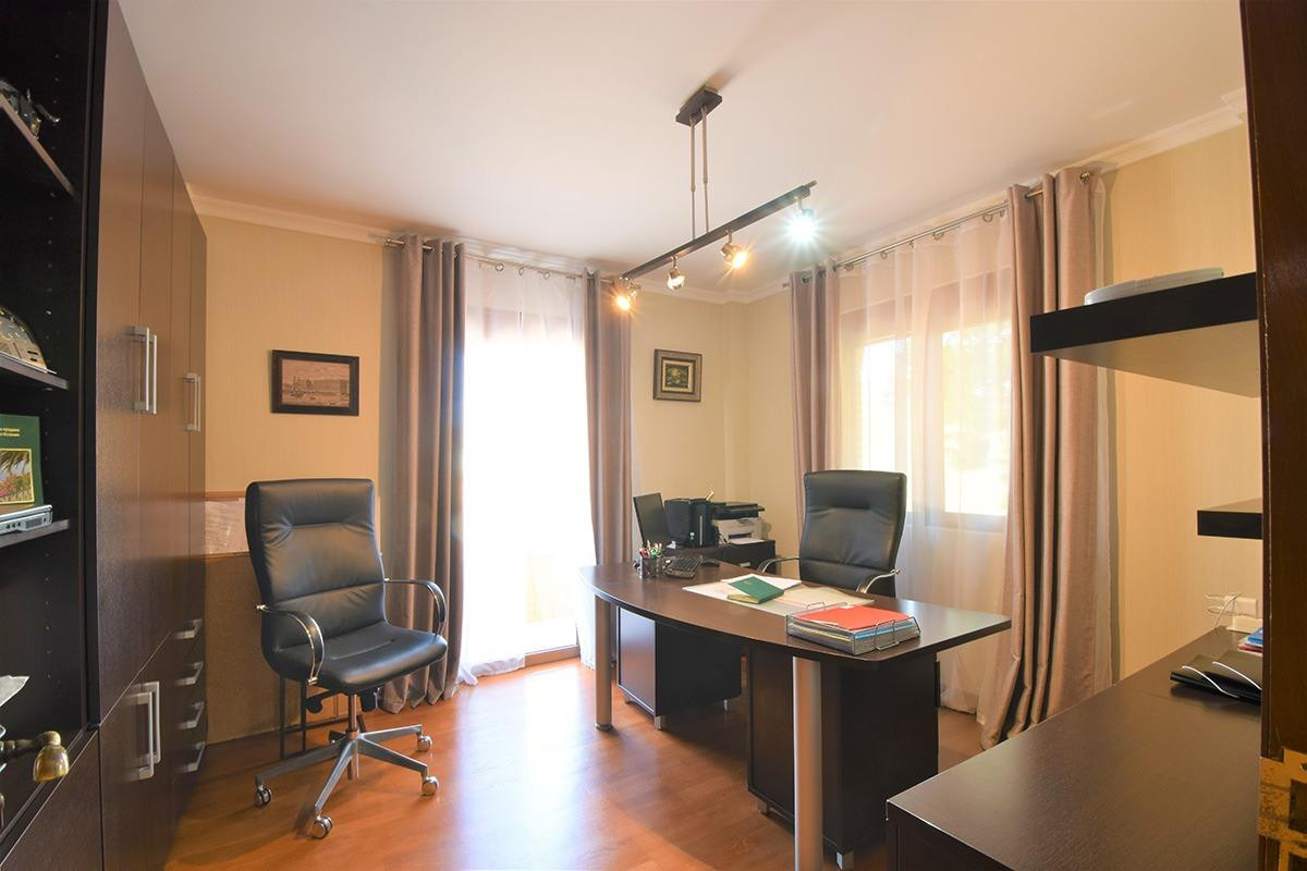 Se vende Villa - Chalet de 5 dormitorios en Costa Blanca, Alicante, España