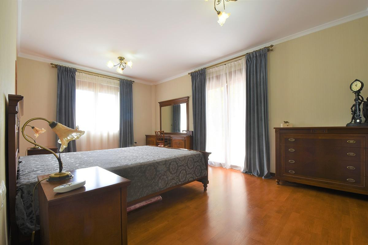 Se vende Villa - Chalet de 5 dormitorios en Costa Blanca, Alicante, España