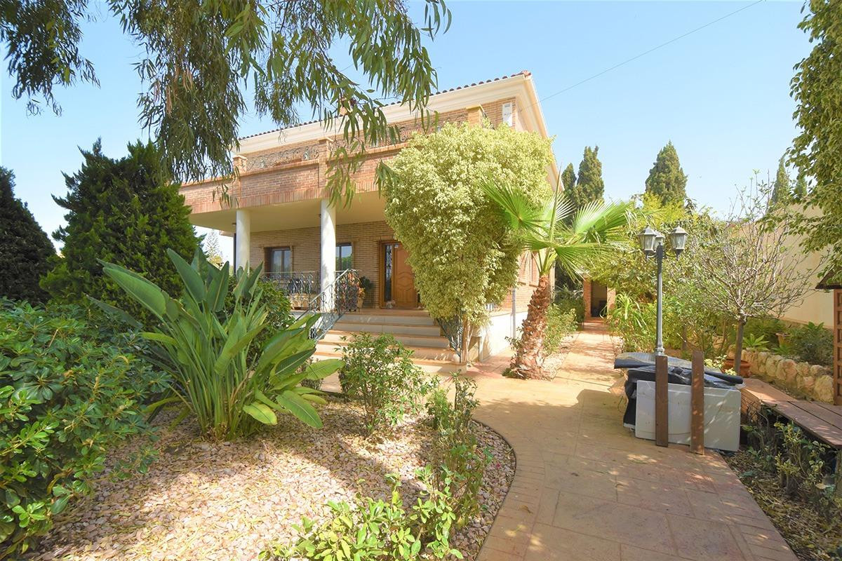 Se vende Villa - Chalet de 5 dormitorios en Costa Blanca, Alicante, España