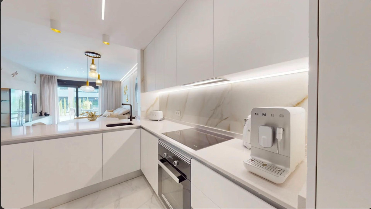 Se vende Apartamento Planta Baja de 2 dormitorios en Costa Blanca, Alicante, España