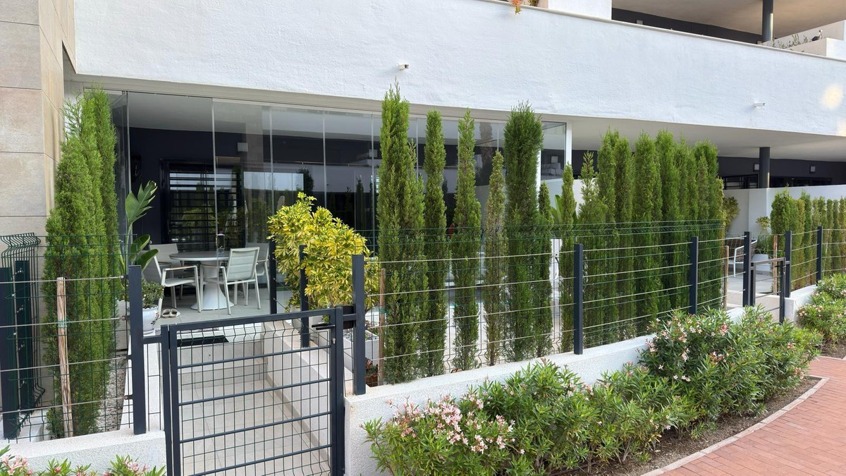 Se vende Apartamento Planta Baja de 2 dormitorios en Costa Blanca, Alicante, España