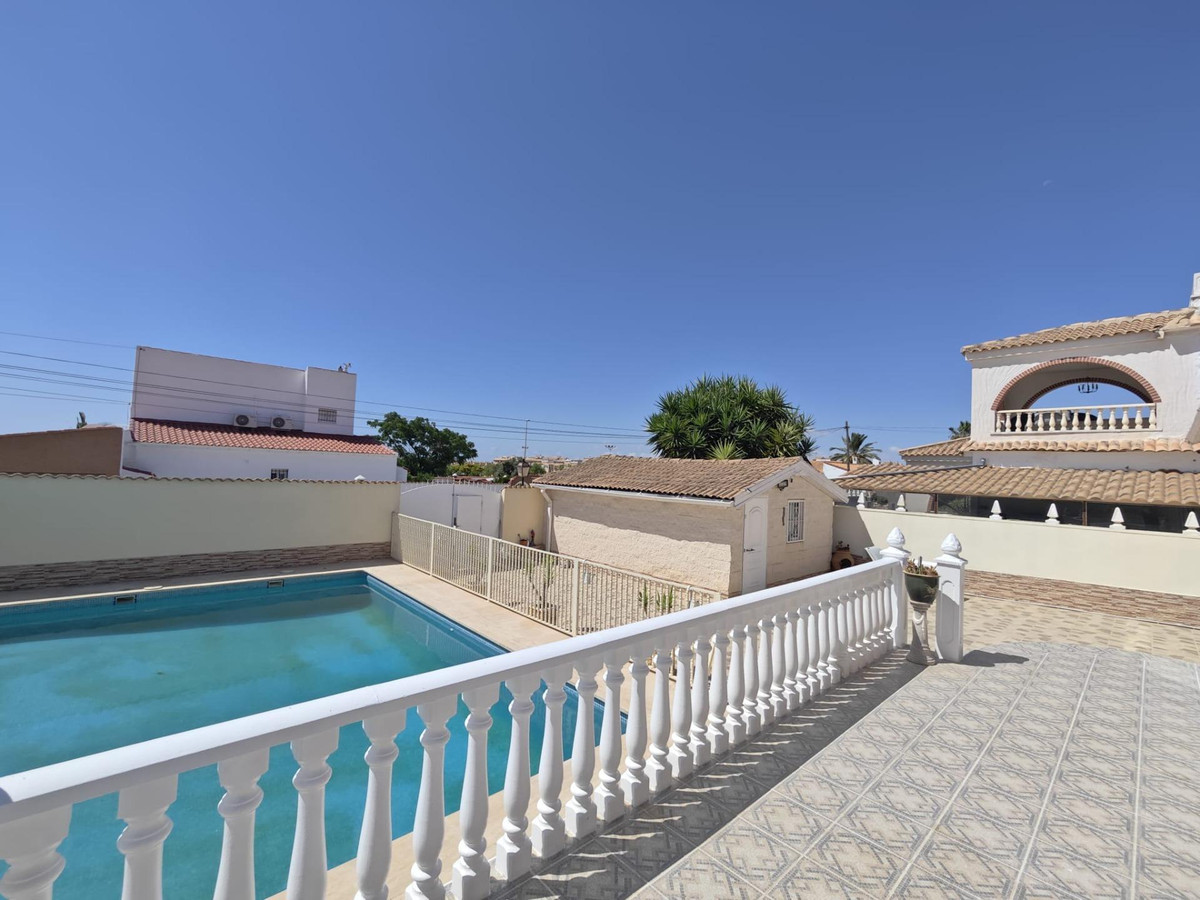 2 Bed Townhouse for sale in Orihuela Costa Costa Blanca, Alicante, Spain
