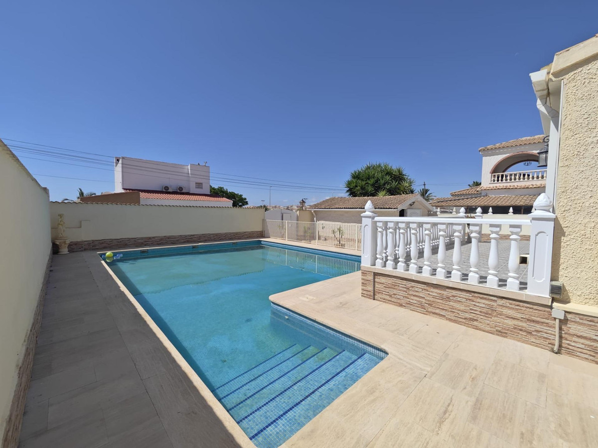 2 Bed Townhouse for sale in Orihuela Costa Costa Blanca, Alicante, Spain