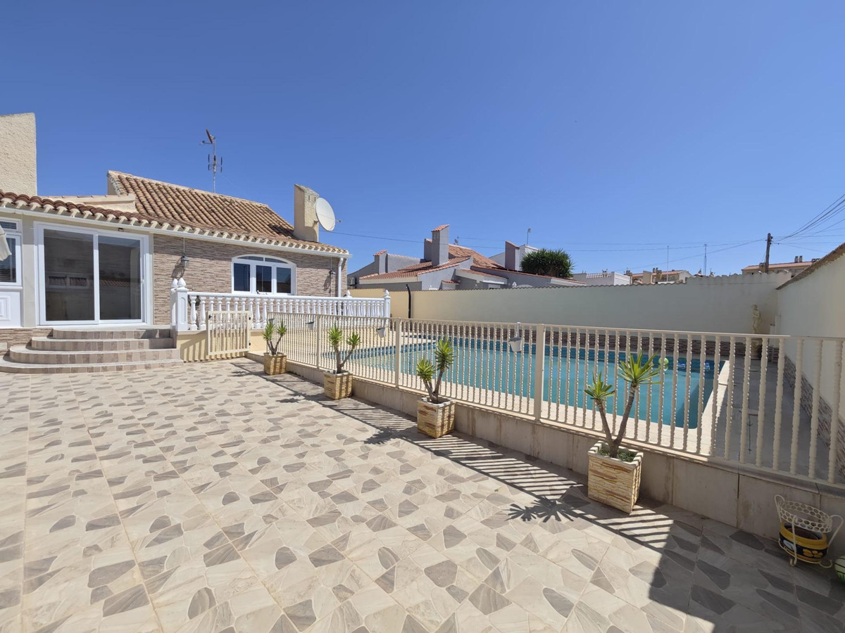 2 Bed Townhouse for sale in Orihuela Costa Costa Blanca, Alicante, Spain
