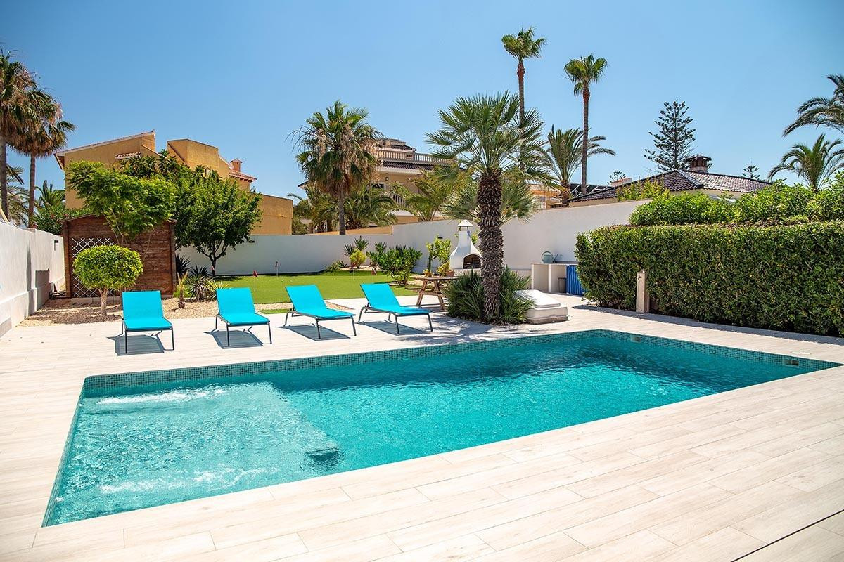 3 Bed Townhouse for sale in Playa Flamenca Costa Blanca, Alicante, Spain