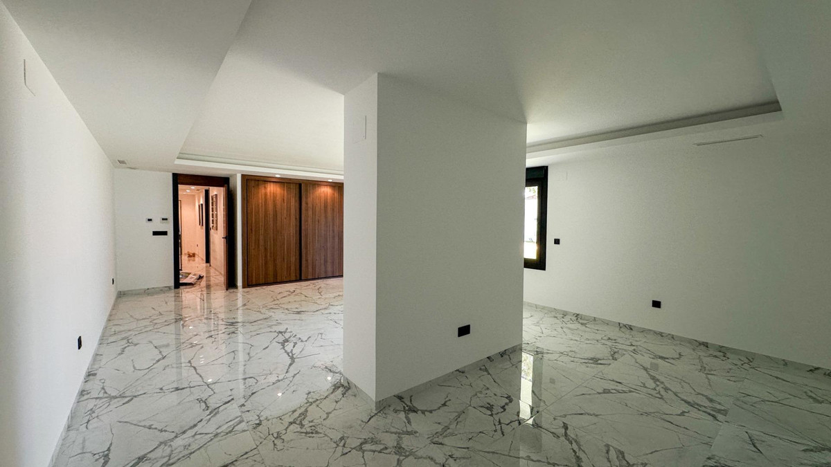 Se vende Villa - Chalet de 4 dormitorios en Costa Blanca, Alicante, España