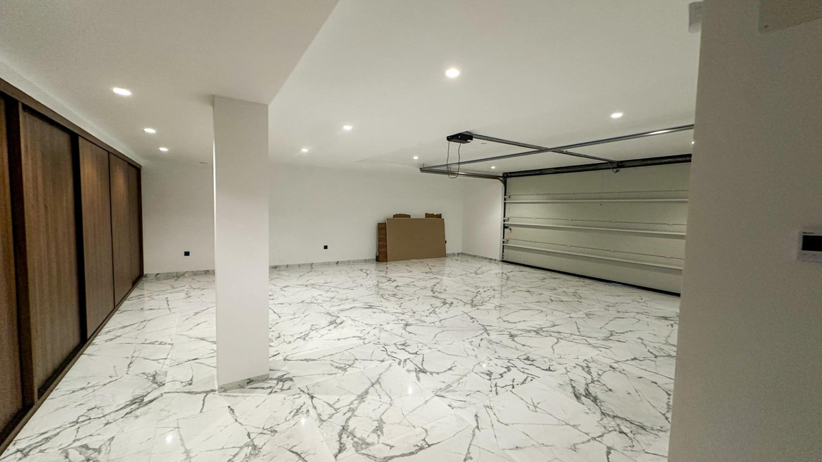 Se vende Villa - Chalet de 4 dormitorios en Costa Blanca, Alicante, España